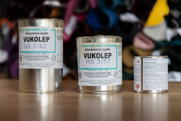 Šijeme z kůže - Lepidlo na boty, Obuvnické lepidlo Vukolep RS3/62 - různé obsahy (2)